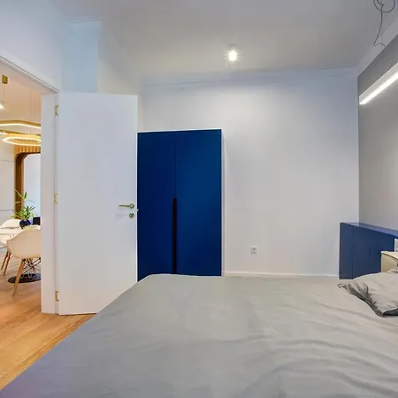 The Blue - Two-bedroom Lux Sofia